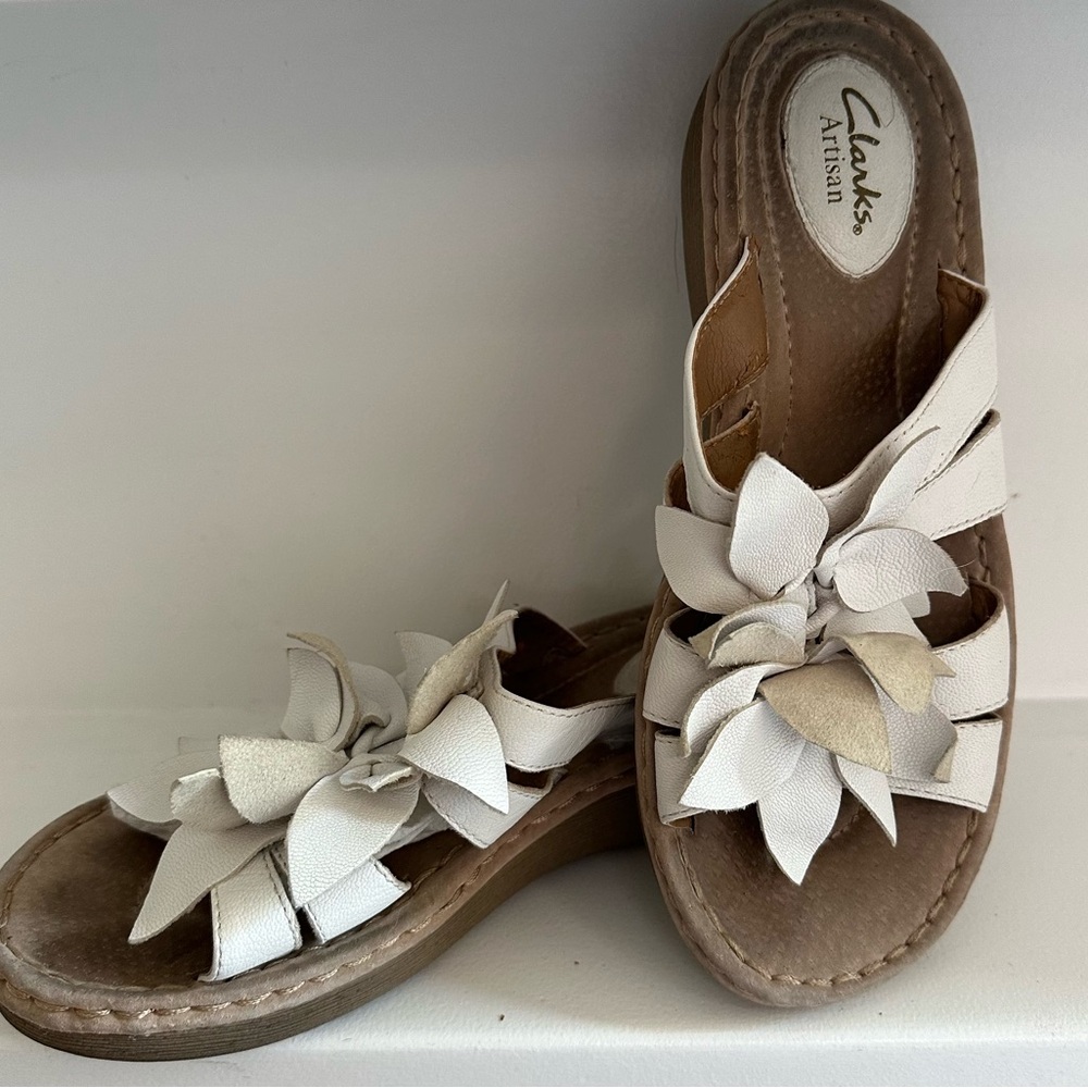 Clarks White Floral Sandals for Casual Comfort